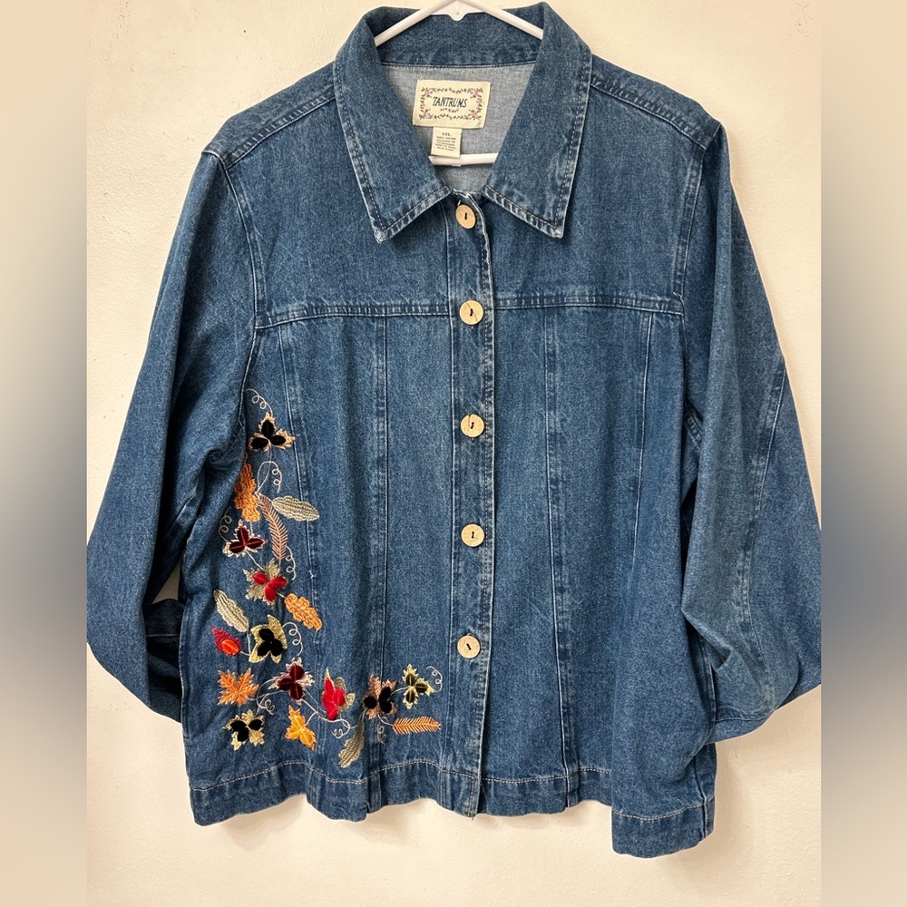 TANTRUMS Denim Embroidered Jacket 100% Cotton Size XXL.